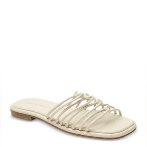 Rory Sandal in Ivory by Andre Assous - Size 9